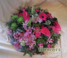 Contemporary posy in pink and green